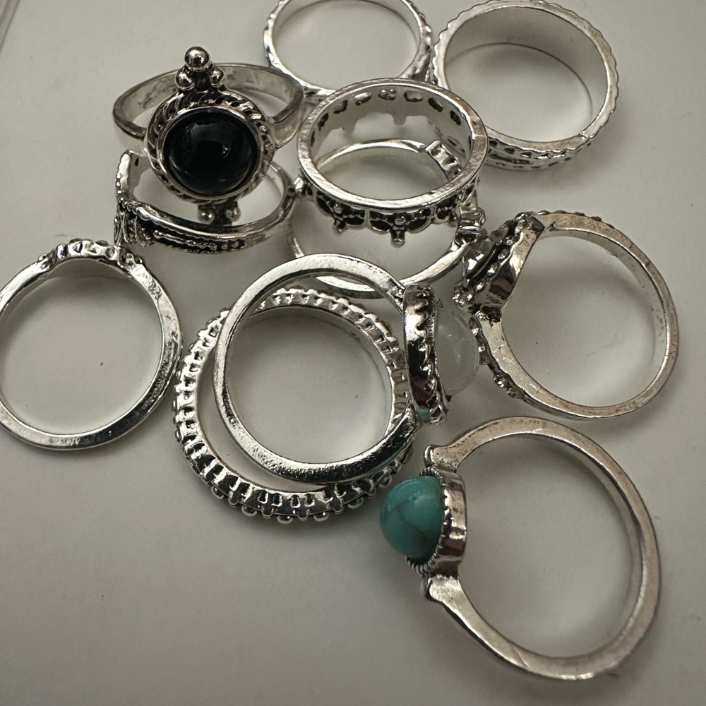 Silver and Black Stone Ring Set
